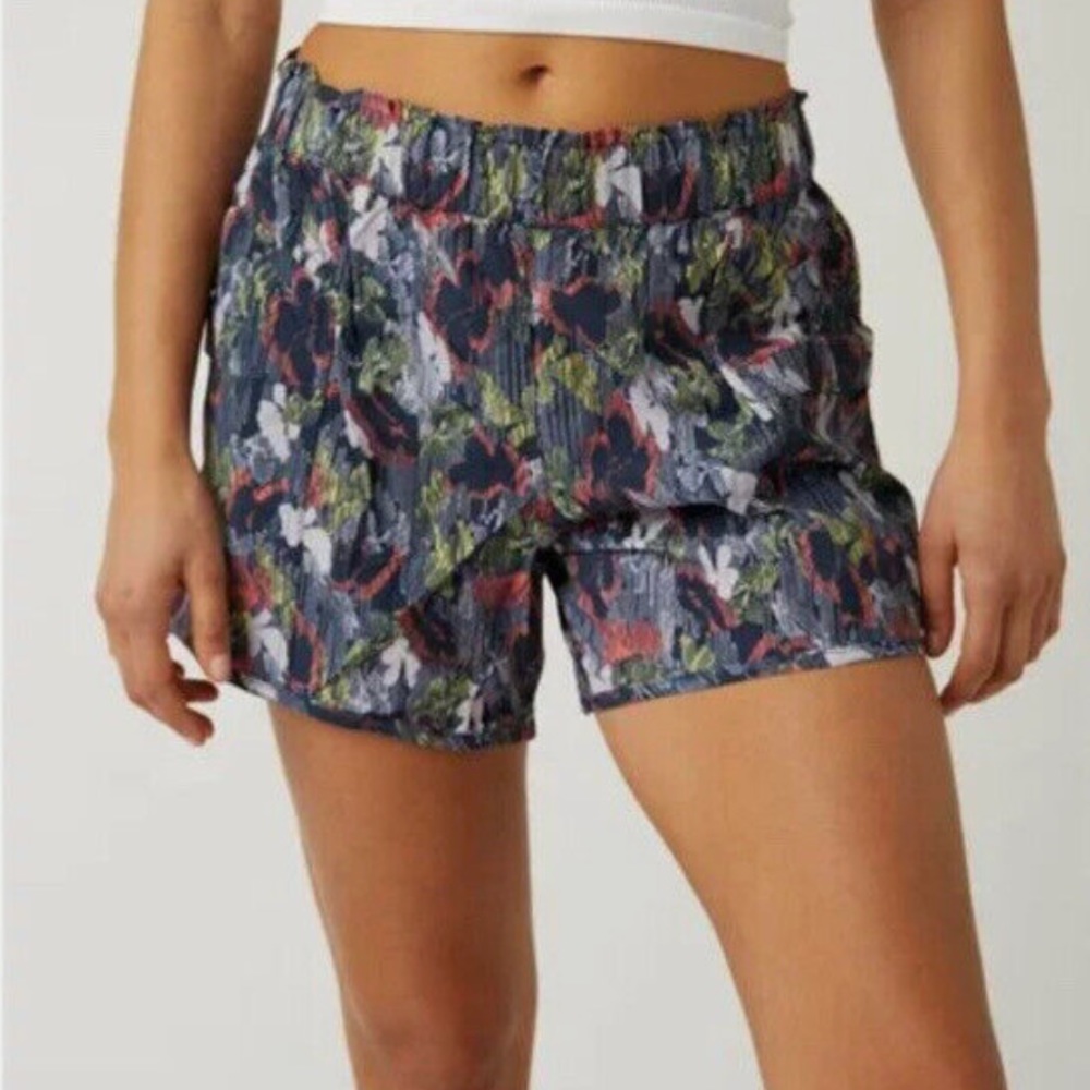 Free People Movement Athletic Shorts In the Wild Supernova Print Women’s Small
